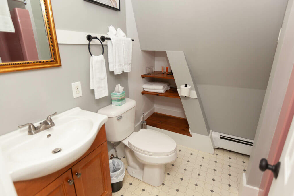 Varna & Esther Bathrooms at the White Sails Inn in Kennebunk, Maine